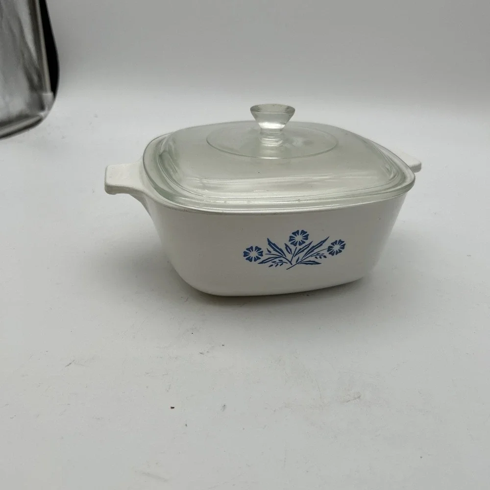 Vintage CORNING WARE Blue Cornflower P-1 1/2 -B Casserole Dish W/Pyrex Lid